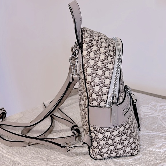 Kate Spade New York Mini Spade Link Convertible Backpack Bag - Picture 5 of 15